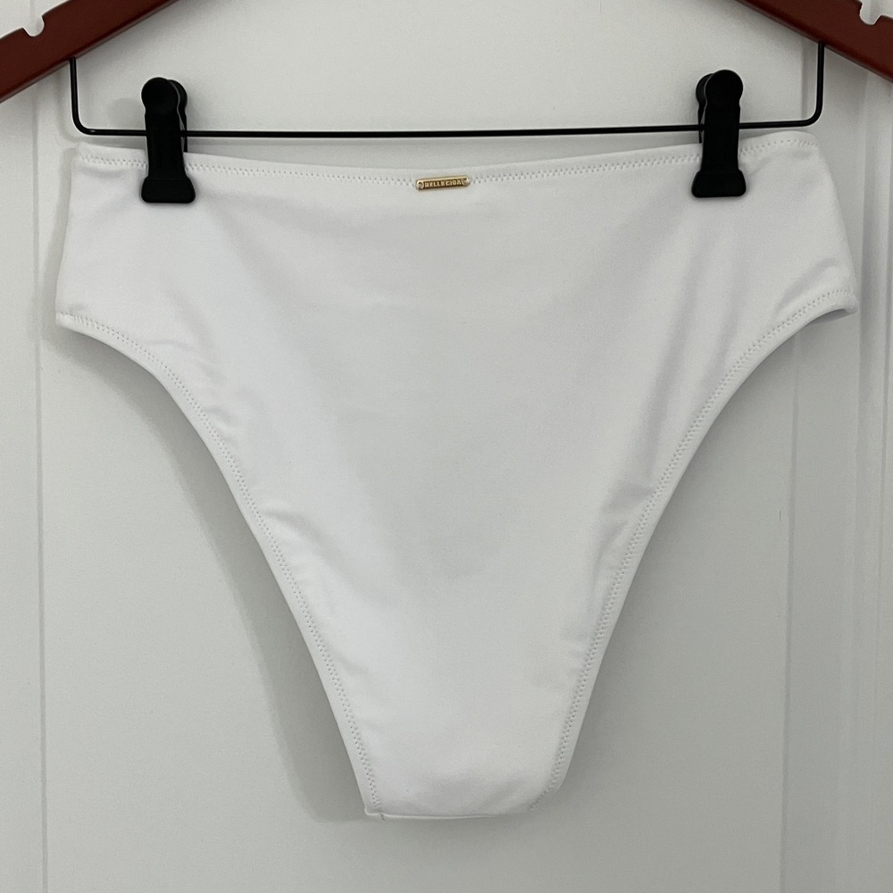 RELLECIGA White Bikini Bottom - Picture 3 of 7